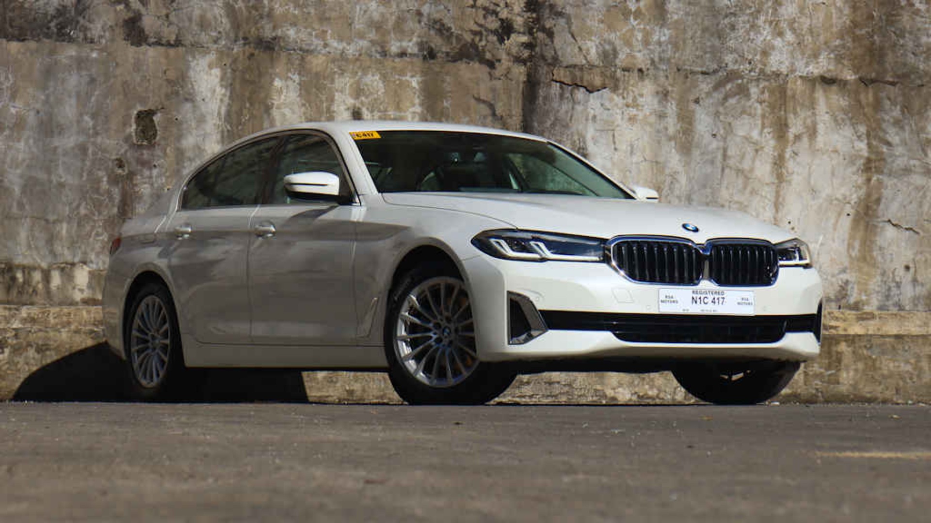 520i Luxury